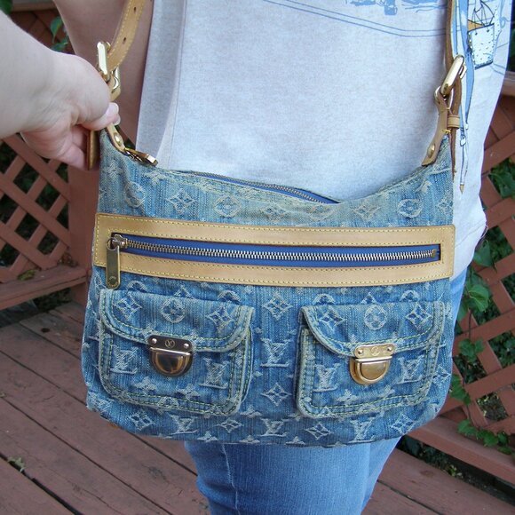 💙 LOUIS VUITTON Denim Monogram Baggy CROSSBODY MESSENGER BAG - Picture 3 of 16